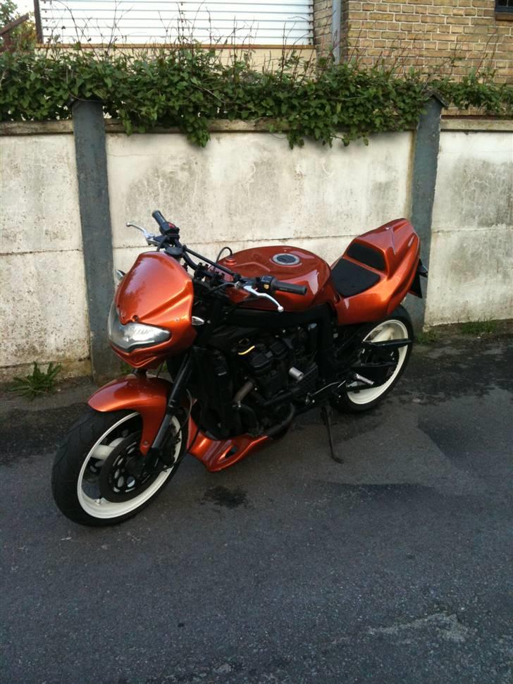 Suzuki gsxr 750 streetfighter billede 1