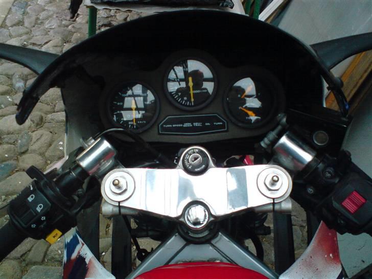 Suzuki Gsx-R 250 ccm (Solgt) billede 15