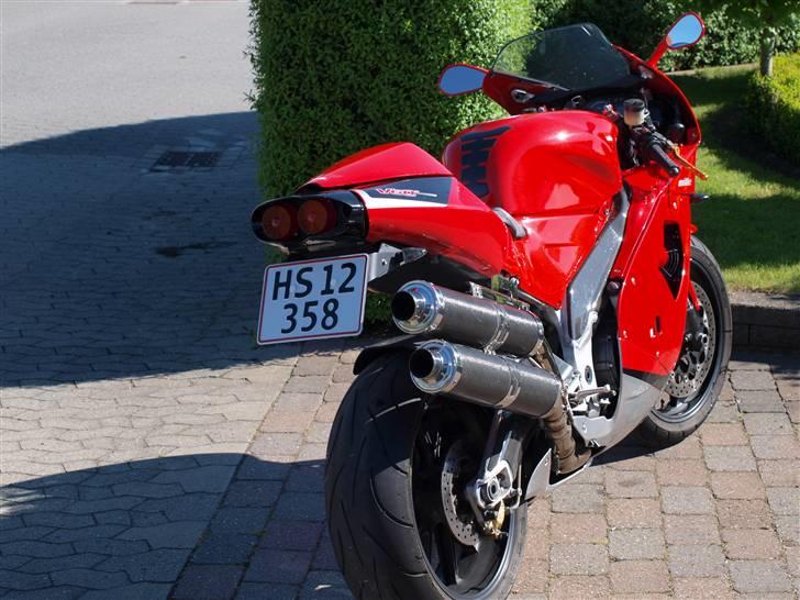 Aprilia RSV 1000 (Solgt) billede 4