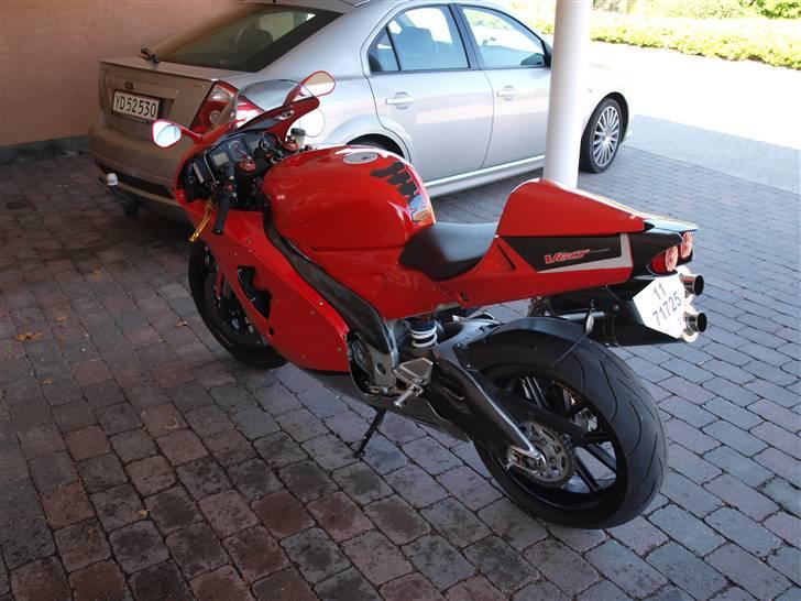 Aprilia RSV 1000 (Solgt) billede 5