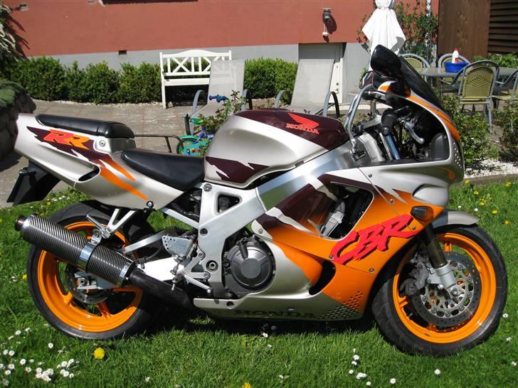 Honda cbr 900 fireblade billede 1