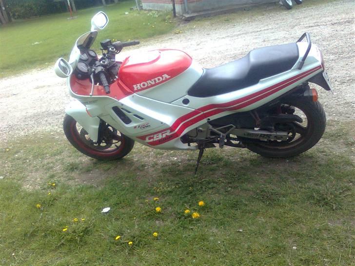 Honda CBR 600 f1 billede 9