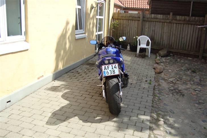 Yamaha yzf-r1 solgt billede 2