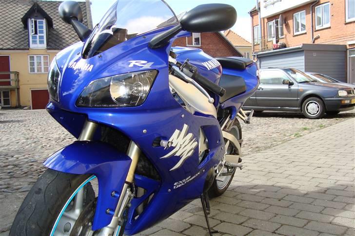 Yamaha yzf-r1 solgt billede 6