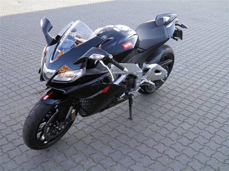 Aprilia RSV4 R billede 3