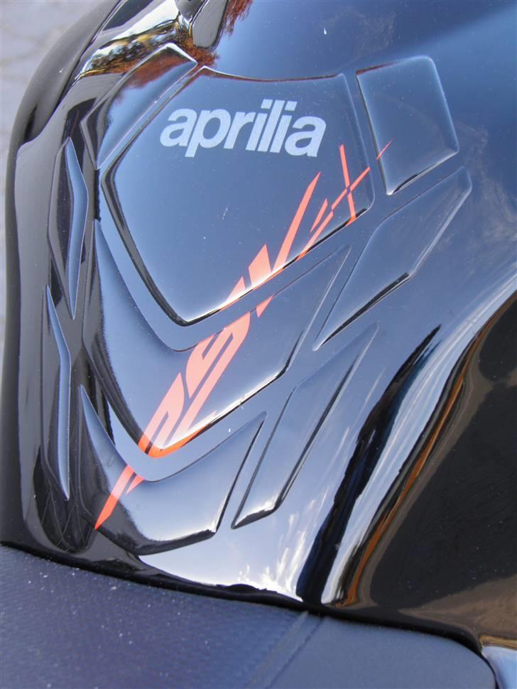 Aprilia RSV4 R billede 6