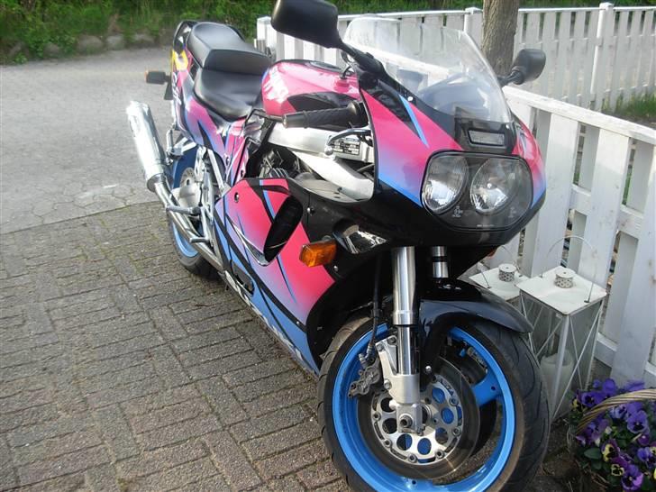 Suzuki GSX 750 R-W billede 2