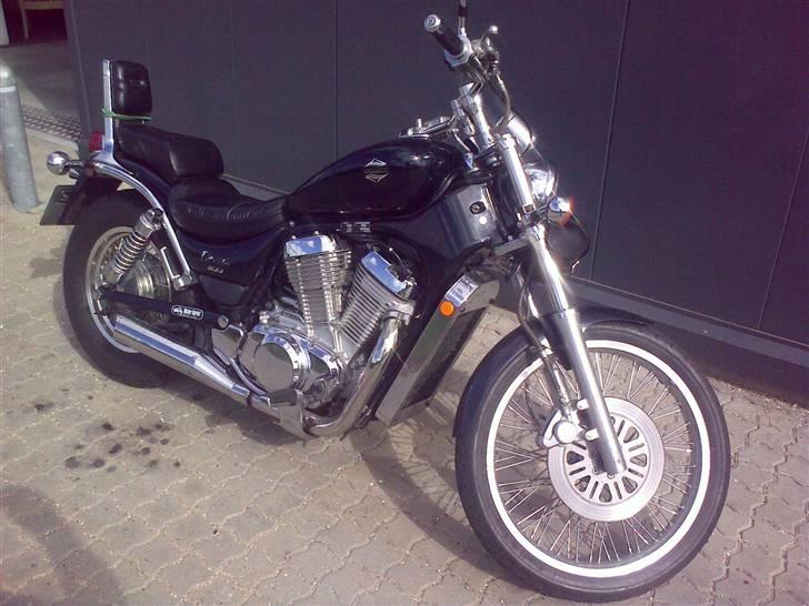 Suzuki Intruder VS800 billede 11