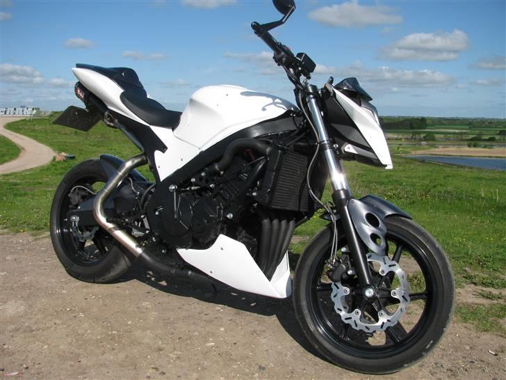 Honda CBR Streetfighter 600 billede 1