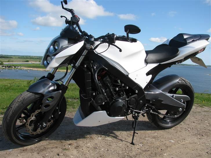 Honda CBR Streetfighter 600 billede 2