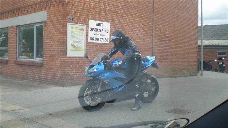 Kawasaki Zx6r "SOLGT" billede 2