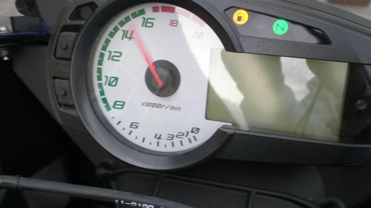 Kawasaki Zx6r "SOLGT" billede 8