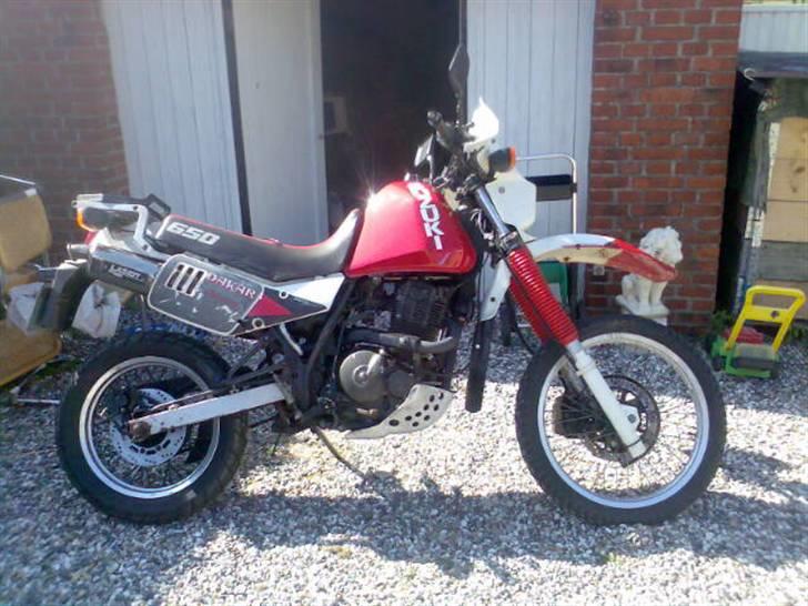 Suzuki DR 650 R billede 1