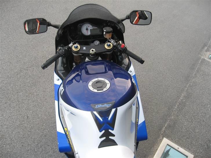 Suzuki GSXR 1000 K1 "SOLGT":o( billede 9