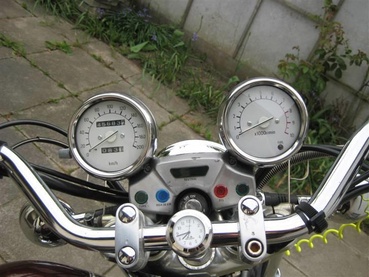 Yamaha Virago xv750 - Skøn - og praktisk - detalje med ur  billede 3