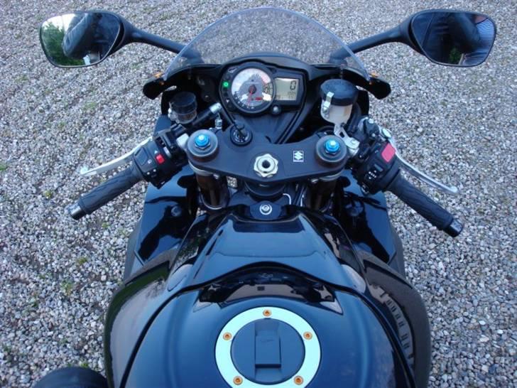 Suzuki GSXR1000 K8 Black *SOLGT* billede 6