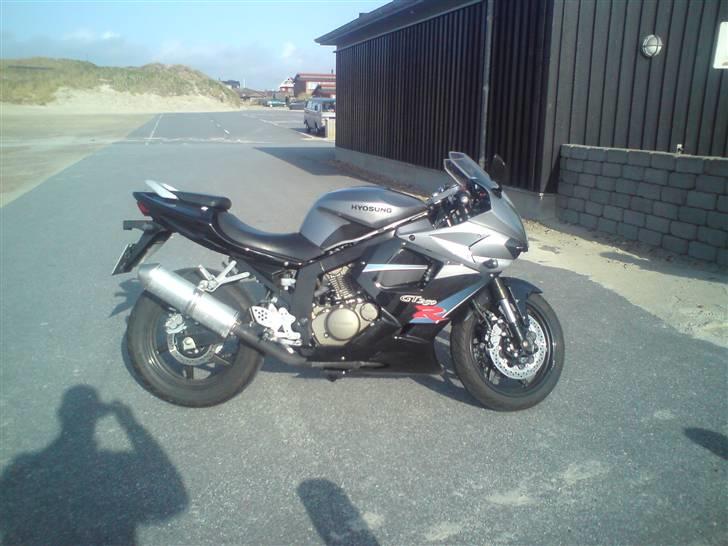 Hyosung GT250R billede 17