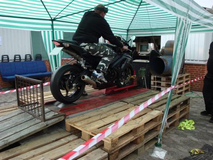 Suzuki GSXR1000 K8 Black *SOLGT* billede 10