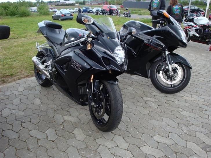 Suzuki GSXR1000 K8 Black *SOLGT* billede 12