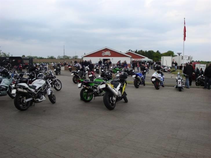 Suzuki GSXR1000 K8 Black *SOLGT* - Skodborg MC træf 2010 billede 13