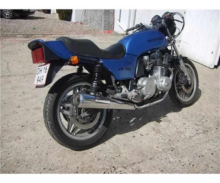 Honda CB 900 F Bol`Dor - Dejlig cykel, glæder mig sku til at det bliver bedre vejr. billede 3