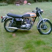 Triumph Trident T150 V