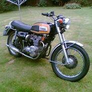 Triumph Trident T150 V