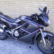 Yamaha FZ 750 -SOLGT