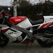 Yamaha Fzr