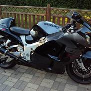 Suzuki GSX1300R Hayabusa