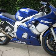 Yamaha r6