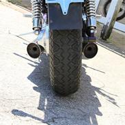Suzuki vs 1400