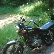 Suzuki gs 400l