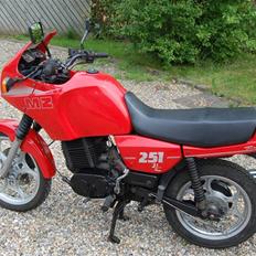 MZ Saxon 251 Tour