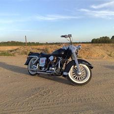 Harley Davidson FLH Electra Glide ( Solgt )