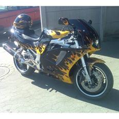 Suzuki GSXR 750 W (Solgt)