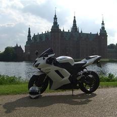Kawasaki Ninja zx6r