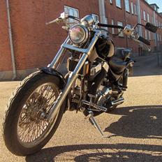 Suzuki (solgt) vs 1400 intruder