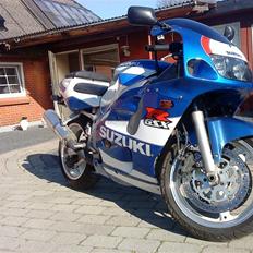 Suzuki GSX600R
