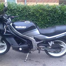 Suzuki GS 500 E