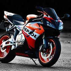 Honda CBR1000R• Repsol • 