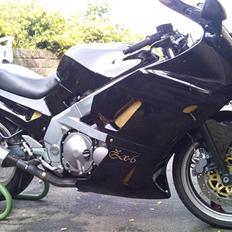 Kawasaki zzr 600 (zx600d) solgt
