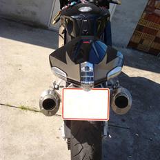 Aprilia RSV Mille Factory R