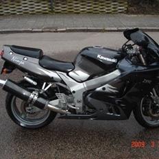 Kawasaki zx9r 