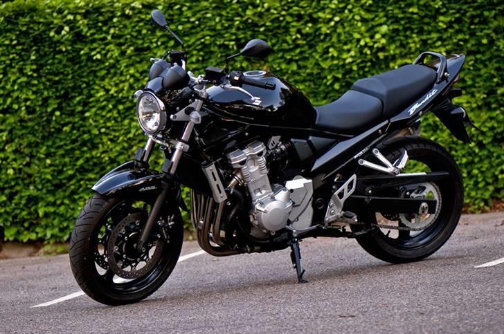 Suzuki gsf 650 billede 1