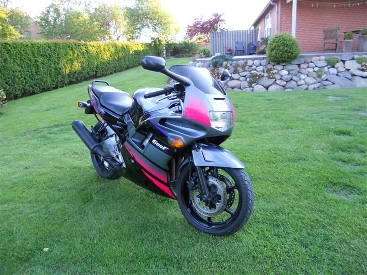Honda CBR 600 F2 billede 9