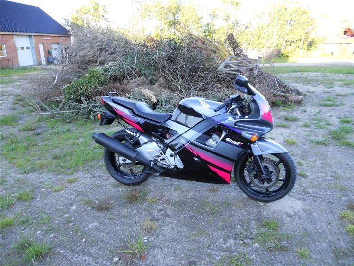 Honda CBR 600 F2 billede 18
