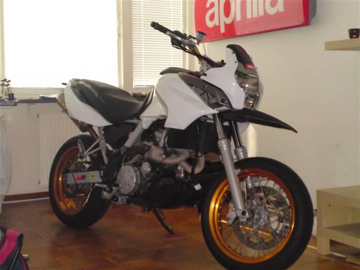 Aprilia pegaso factory NY FARVE billede 14