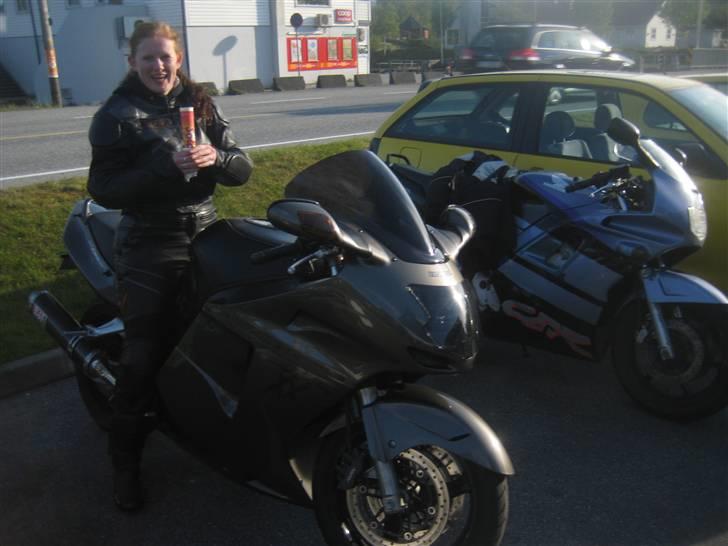 Honda Super Black Bird 1100xx - Den nye og den gamle cykel på tur sammen :D billede 14