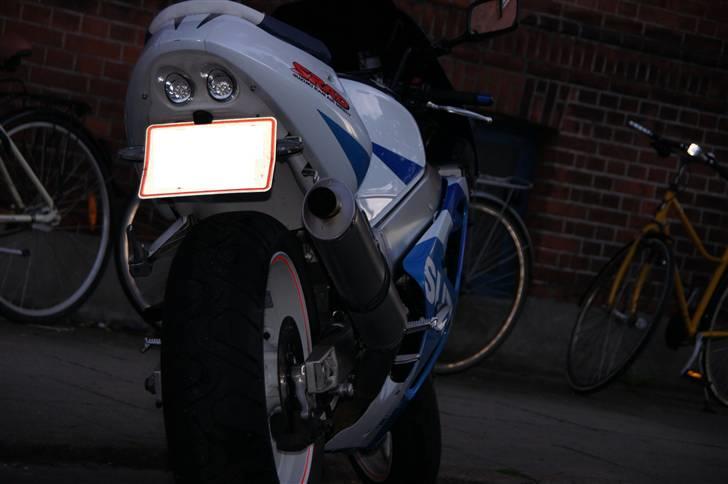 Suzuki GsxR 600 billede 3